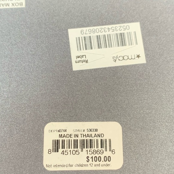 🎉HP🎉NWT silver infinity bangle - Picture 5 of 5